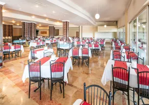 Armas Pemar Beach - Restaurant