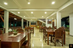 Anura's Elephant - Restaurant