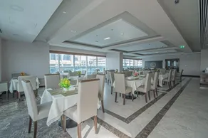 VISTA HOTEL APARTMENTS DELUXE - Restaurant