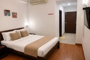 EMBLEM Hotel - Arjun Marg, Golf Course Road, Gurgaon - Chambre