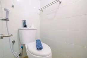 Homey Studio Apartment at Dramaga Tower near IPB - Bathroom