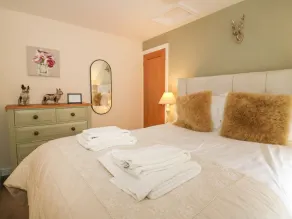 Loft Cottage - Room