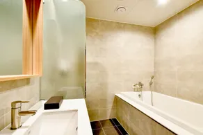Blanc Business Hotel - Bathroom
