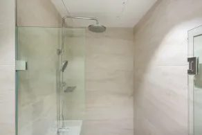 Quality Hotel Rules Club Wagga - Bathroom