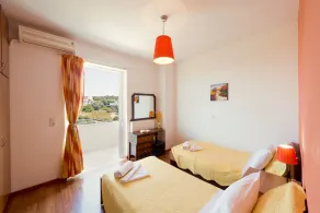 Kiriana Villa by LeaderStay - Room