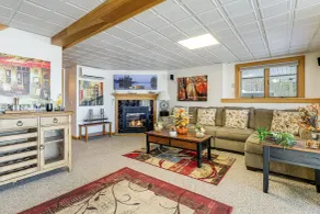 Gateway to Acadia! Green Lake Home w/ Hot Tub - Innenbereich
