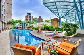 Resorts World Sentosa - Hotel Michael - Pool
