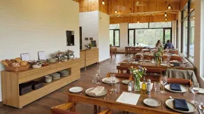 Corbett Retreat - Restaurant