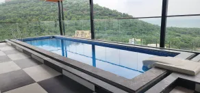 The Hive - Pool