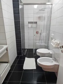 My Apartments Tirana - Bathroom