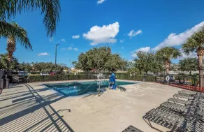 HomeTowne Studios by Red Roof Orlando South - Pool