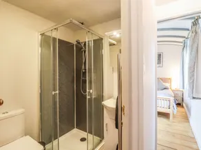 The Carriage at High Barn Heritage - Bathroom