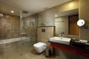 JVK Park Hotel - Badezimmer
