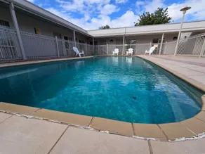 Crystal Inn - Pool