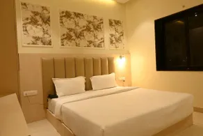 Hotel Shree Ji Inn - Raipur - Room