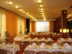 Hotel Grand - Restaurant
