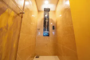 Bumblebee Hotel - Bagno