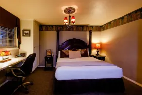 Strawberry Valley Inn - Chambre