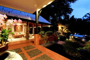 Mom Tri's Villa Royale - SHA Plus - Hall