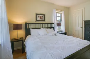 Cumberland Cottage w/ Screened Porch + Fire Pit! - Room