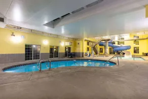 Ramada by Wyndham Spokane Airport - Piscine