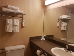 Super 8 by Wyndham Fort Nelson BC - Værelse