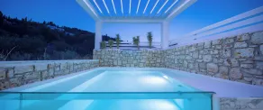 Villa adaptée aux familles avec jardin, terrasse et piscine privée | Vue montagne | Avec animaux acceptés - Piscine