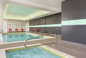 Tru by Hilton Meridian Boise West ID - Piscine