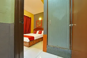 OYO 89656 Melati Hotel Nilai - Chambre