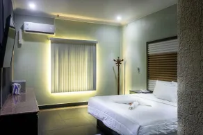 Crown Hotel Piarco - Habitación