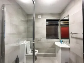 Mulberry Aparthotel - Bathroom