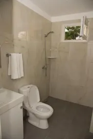 Hotel Besani - Badezimmer