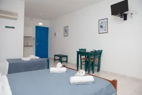 Vardes Hotel Studios - Room