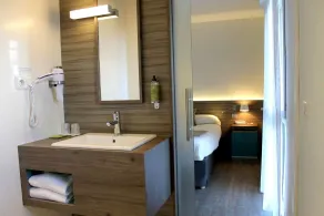 Logis Hôtel Les Mouettes Restaurant ERIN - Larmor Plage, Proche de LORIENT - Værelse