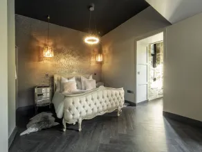 Bowers Mill Aparthotel - Room