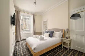 Adam Drysdale House - Camera