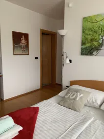 Rudi Hiti's Guest House - Zimmer