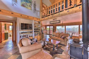 Secluded Cotopaxi Cabin w/ Panoramic Mtn Views - Innenbereich