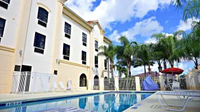 Holiday Inn Express Stuart by IHG - Piscine