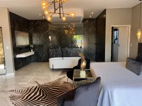 Swan Lake Suites - Værelse