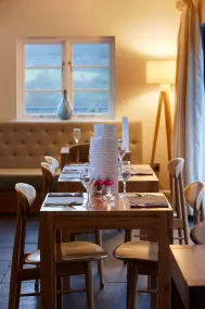 Cross Foxes - Bar Grill Rooms - Restaurant