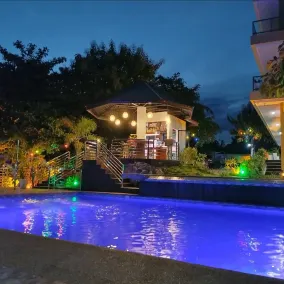 Sacaan Tropical Breeze Resort - Piscina