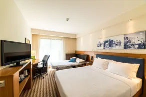 Hampton By Hilton Gdansk Airport - Room