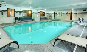 Phoenix Inn Suites Albany - Pool