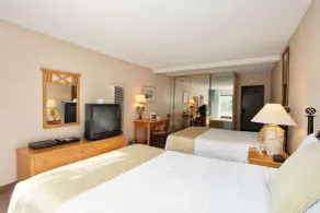 Oceanside Marina Suites - A Waterfront Hotel - Chambre