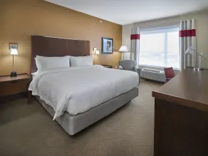 Four Points by Sheraton Edmonton West - Room