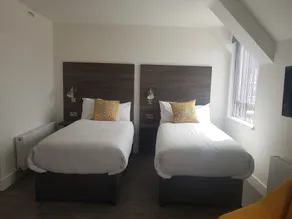 Base Dingle - Room
