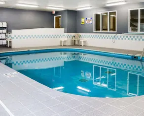 Quality Inn & Suites Sturgeon Bay - Piscine