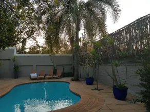 Micasa Sucasa Guesthouse Melville - Pool