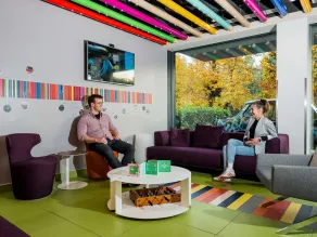 ibis Styles Budapest Citywest - Siddeområde i lobbyen